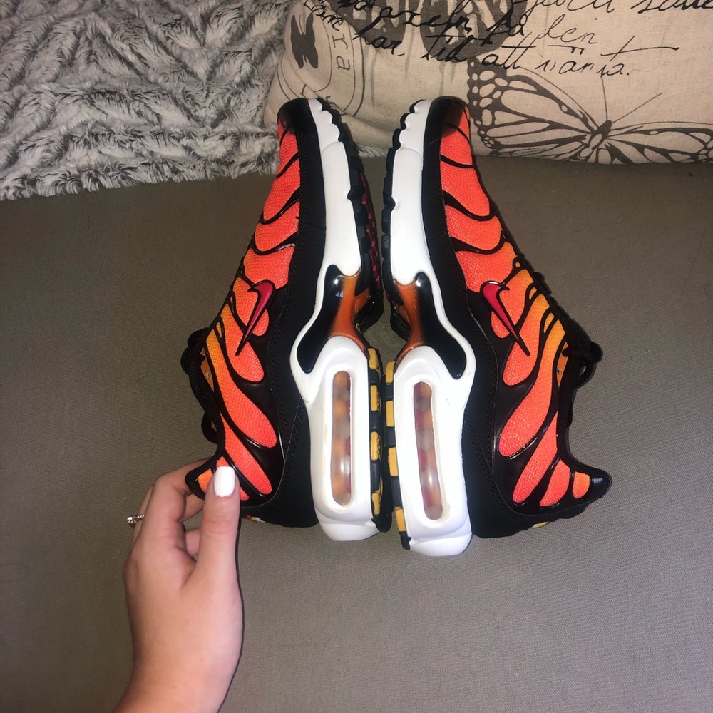 SOLD ON MERCARI!